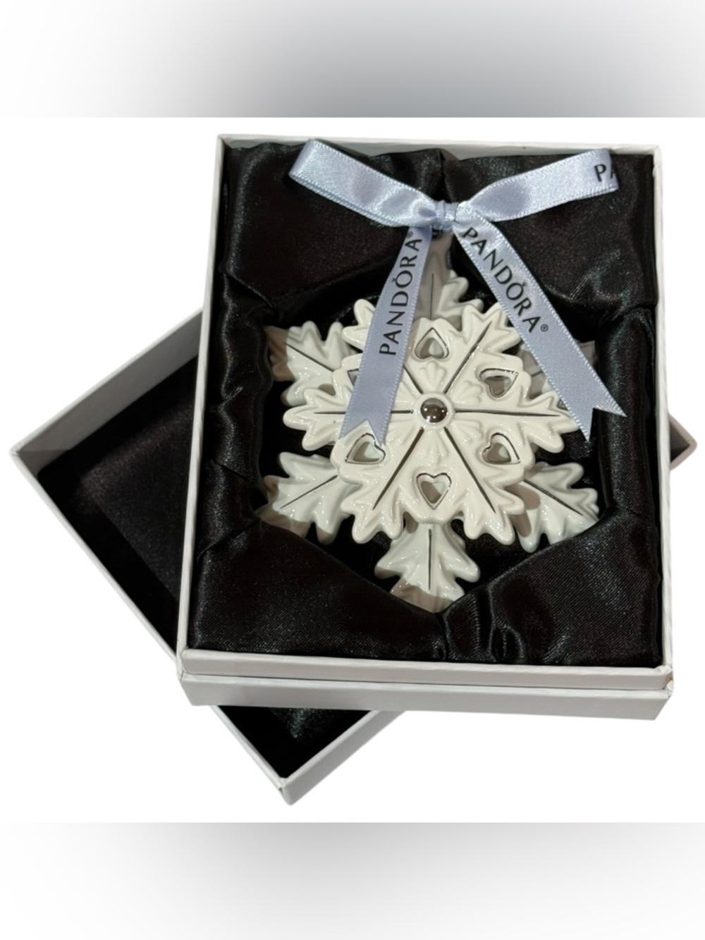 Pandora 2015 Limited Edition Snowflake Ornament NIB White Holiday Christmas Gift